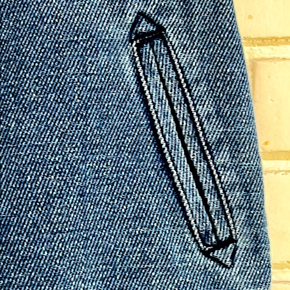 Current/Elliot Zip Fray Denim Mini Skirt Textured Indigo Twill Size 31 - Picture 3 of 10